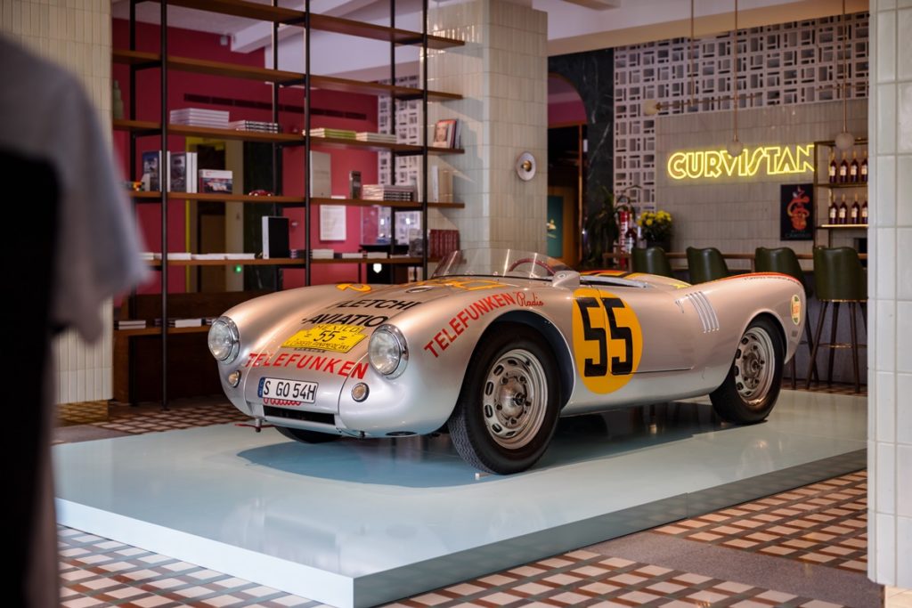 อวดโฉมปอร์เช่รุ่น 550 Spyder เจ้าของแชมป์รายการ Carrera Panamericana พร้อมนาฬิกา TAG Heuer รุ่นวินเทจ