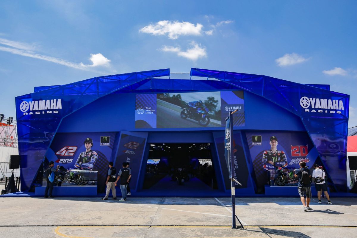 ยามาฮ่าเนรมิต YAMAHA GP PAVILION พร้อมรองรับแฟนมอเตอร์สปอร์ตทั่วโลก ในการแข่งขัน Thailand Grand Prix 2024 จัดเต็มกระทบไหล่ 2 นักแข่งระดับโลก กวาร์ตาราโร่ และ รินส์